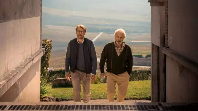 Champagne_134150369621753672_big-cine_deskt.webp